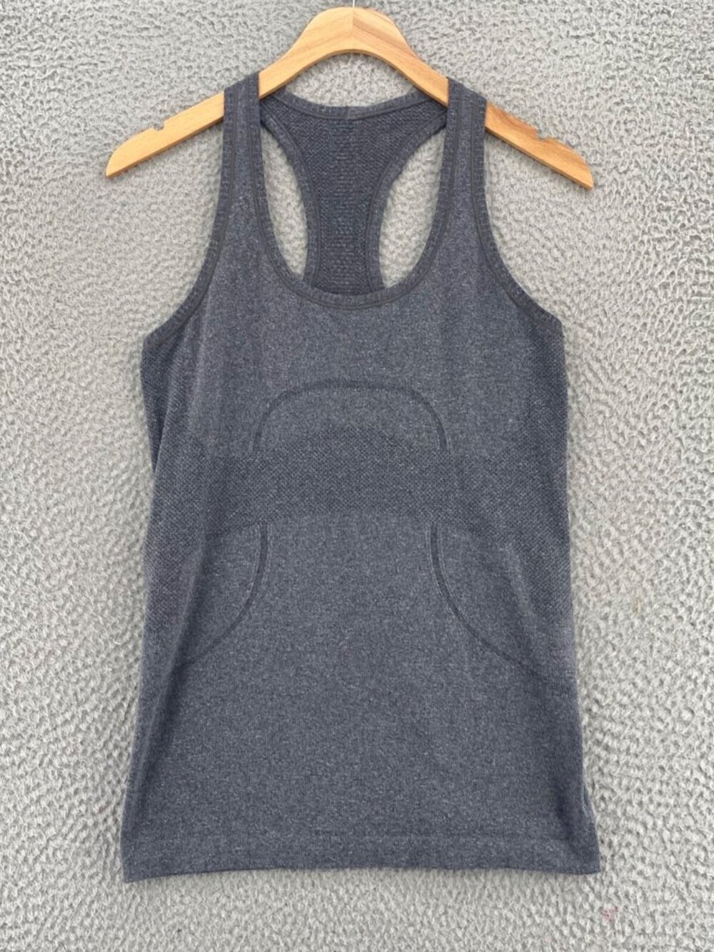 Lululemon Run Swiftly Tech Racerback Heathered Black Top Womens 6 Active Stretch